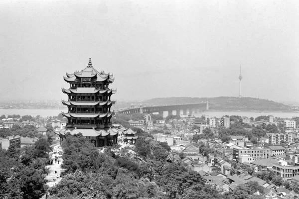 Best One-Day Tour Route Recommendation for the Yellow Crane Tower