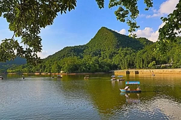 How to Get to Qilin Mountain Park: Specific Address and Transportation Guide 