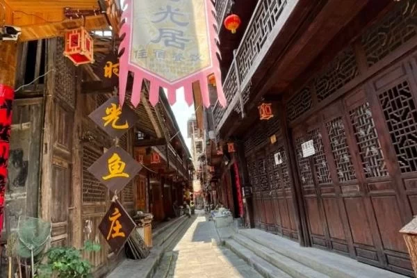 Gongtan Ancient Town Boat Tour Prices 