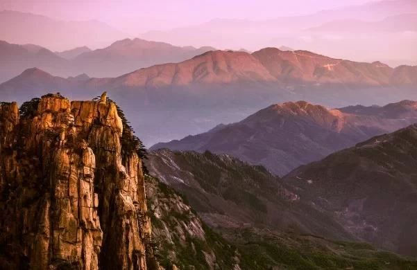 Can You Climb Mount Huangshan in One Day? Recommended One-Day Route 