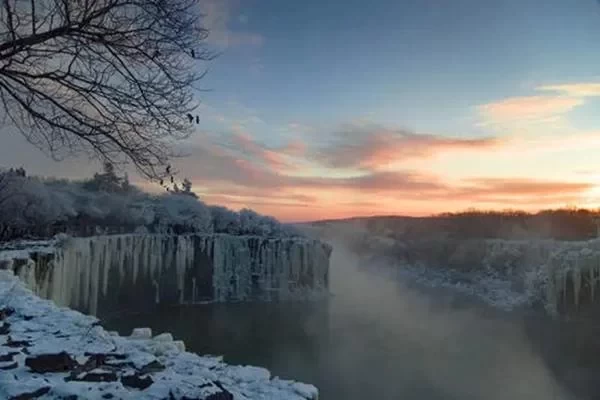 Where are the icefalls around Chongqing? These five icefalls are worth visiting. 