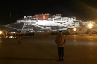 What are some fun places to visit in Tibet? 