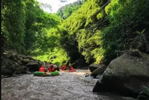 How Much Does a Ticket to Chongqing Foyingxia Rafting Cost? How is Chongqing Foyingxia Rafting? 