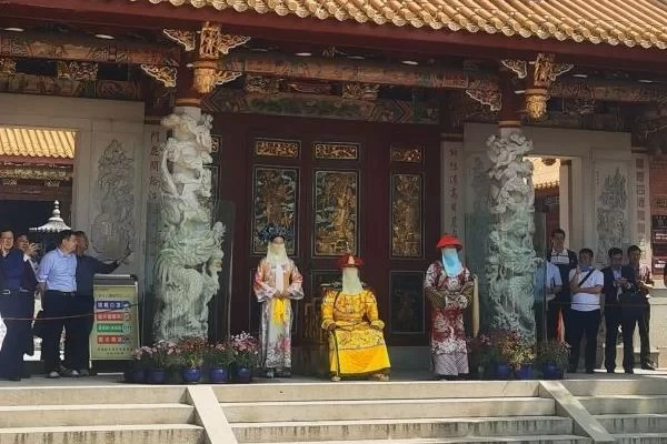 What are the fun places to visit in Taierzhuang Ancient City 