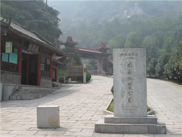 What are the must-see attractions in Cihua Mountain