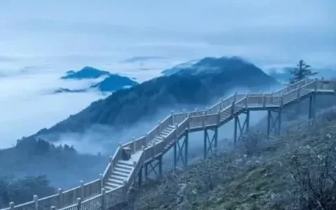 When can you see the Yin-Yang boundary at Xiling Snow Mountain