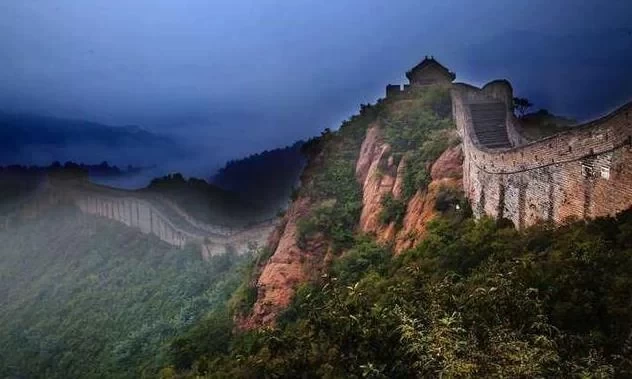 A One-Day Travel Guide to Jinshanling Great Wall 