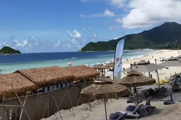 What beaches in Shenzhen are good for camping?