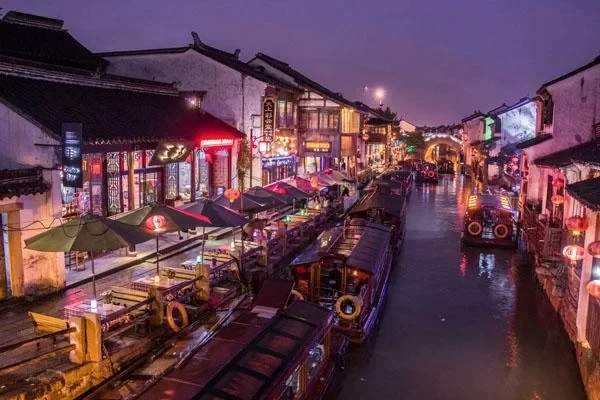 Is Suzhou Seven-Mile Long Creek Street Fun? A List of Attractions 