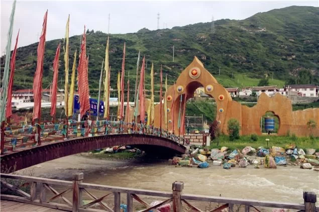 What are the fun things to do in Hongyuan? What are the attractions in Hongyuan? 