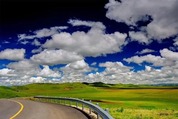 Ruoergai Grassland Self-driving Tour Guide with Recommended Route