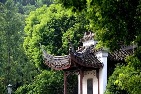 What Mountains Are Suitable for Hiking in Autumn in Suzhou 