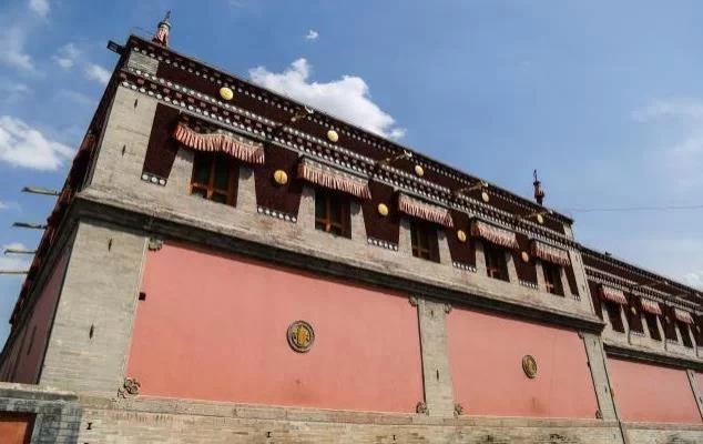 Tsinghai Kumbum Monastery Travel Guide 