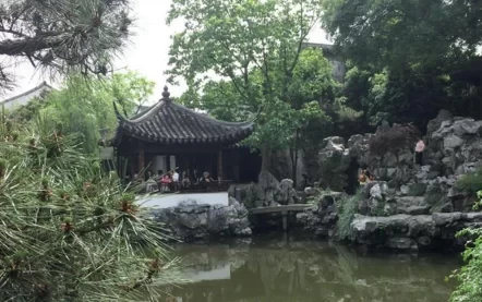 What are some of the most famous Suzhou gardens? Where are they located? What are their characteristics? 