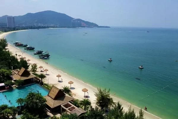 What are some fun tourist attractions in Huizhou Xunliao Bay? 