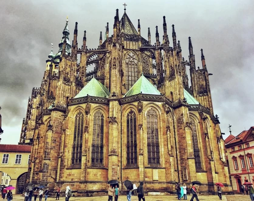 Prague Travel Guide and Attractions Recommendation 