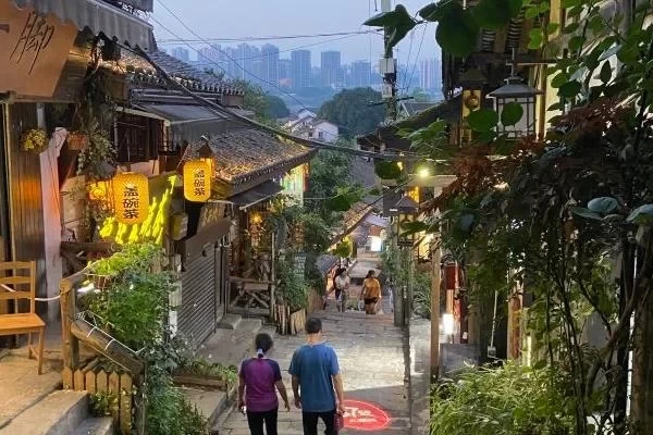 How Long to Spend in Ciqikou Ancient Town and Is It Worth Visiting? 